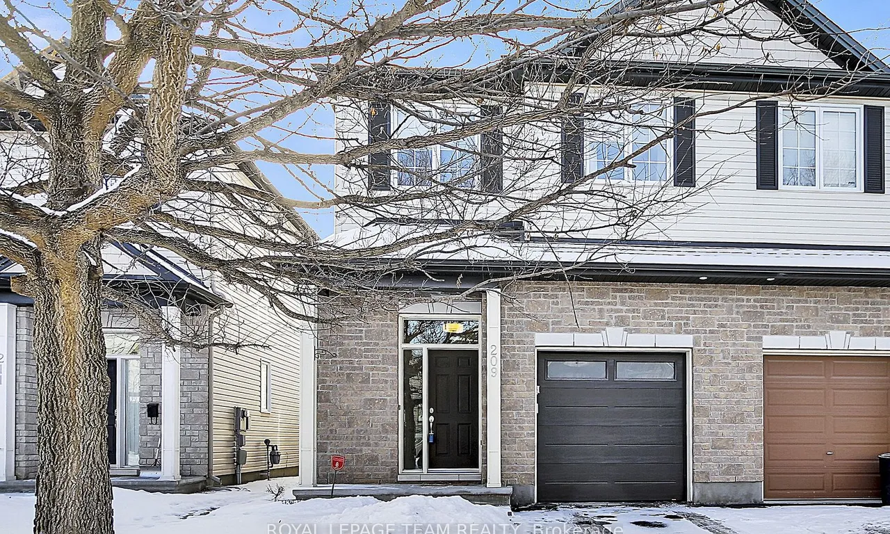 209 Harthill Way, Barrhaven, ON K2J 0P1