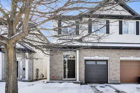 209 Harthill Way, Barrhaven, ON K2J 0P1