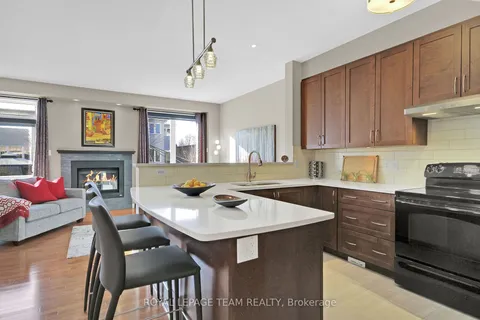 209 Harthill Way, Barrhaven, ON K2J 0P1