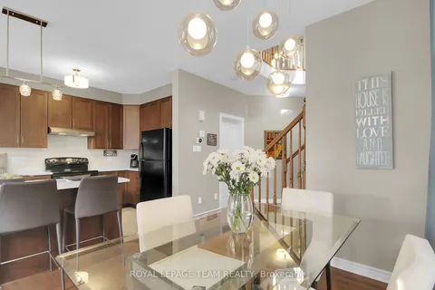 209 Harthill Way, Barrhaven, ON K2J 0P1