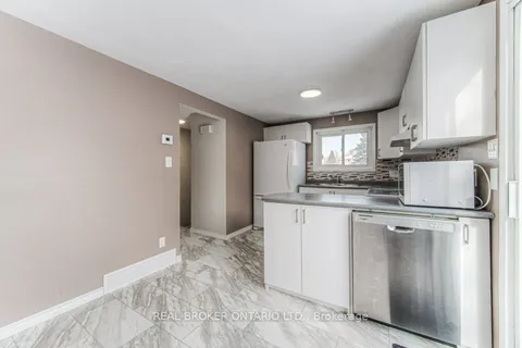 123 Northlake Dr, Waterloo, ON N2V 1H4