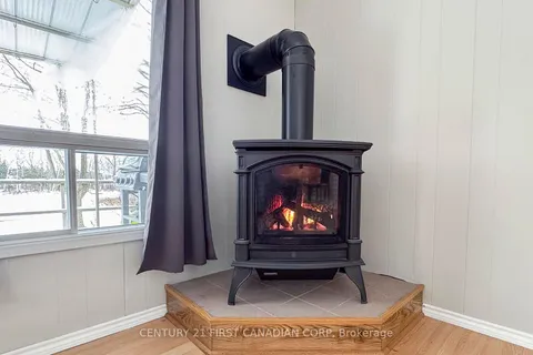 7467 Clarke Dr, Lambton Shores, ON N0M 2L0