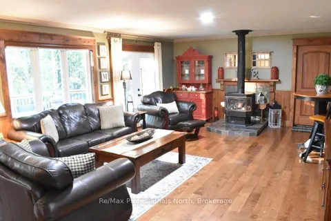 1024 PRENTISKOKA HEIGHTS Rd, Minden Hills, ON K0M 2K0