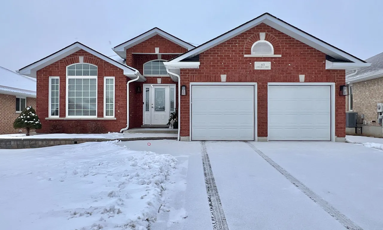 43 Chelsea Cres, Belleville, ON K8N 4Z5