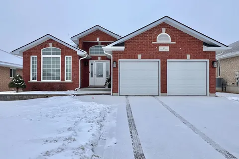 43 Chelsea Cres, Belleville, ON K8N 4Z5