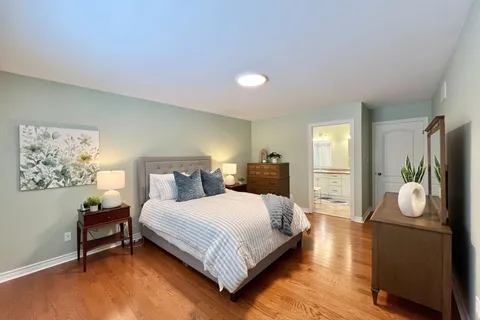 43 Chelsea Cres, Belleville, ON K8N 4Z5