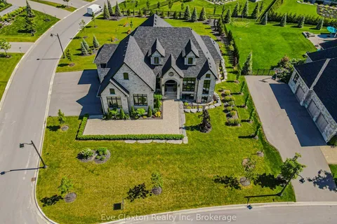 112 Heritage Lake Drive, Puslinch, ON N0B 2J0