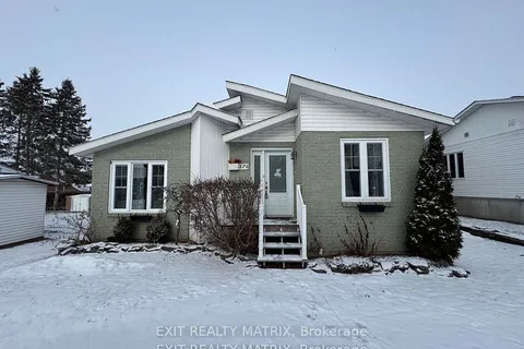 876 QUEEN St, Champlain, ON K0B 1K0