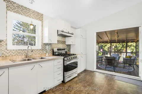 876 QUEEN St, Champlain, ON K0B 1K0