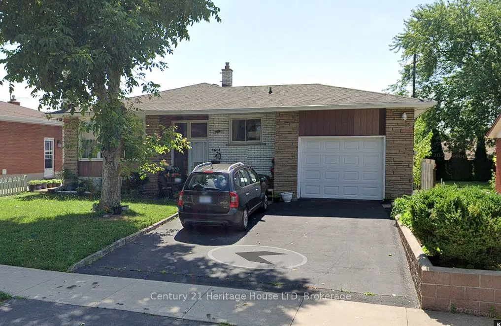 6684 Winston Street, Niagara Falls, ON L2G 5G3