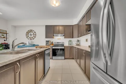 10 Brewis St, Brant, ON N3L 0L2