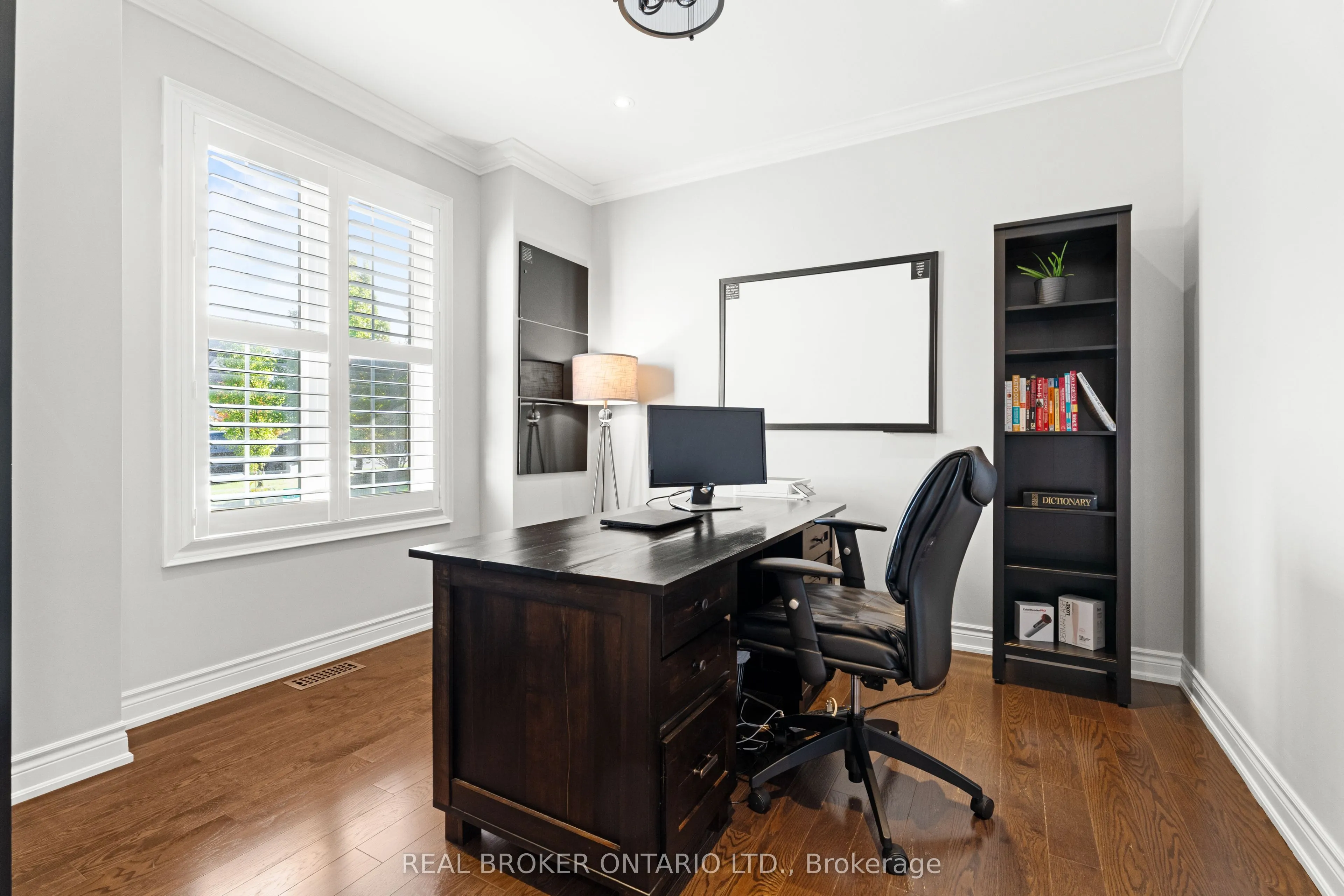 35 Ketchum Street, Mono, ON L9W 6T4