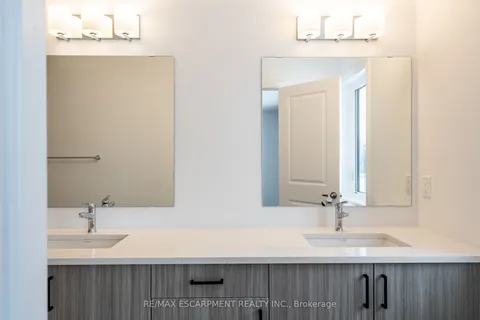 17 Prest Way, Centre Wellington, ON N1M 0K4