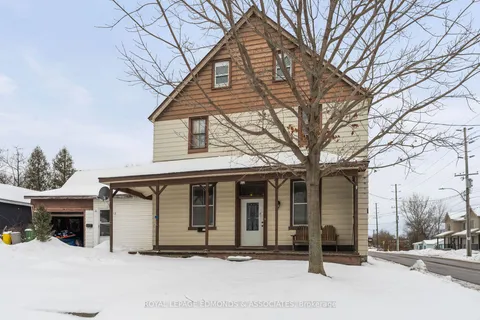 122 Cecelia Street, Pembroke, ON K8A 1R6