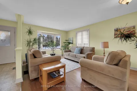 12 Schneider Dr, Norfolk, ON N0A 1N4