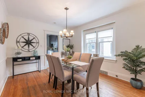 54 Downing St, St. Catharines, ON L2R 4S3