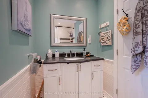 345 Lakeside Dr, North Bay, ON P1A 3E5