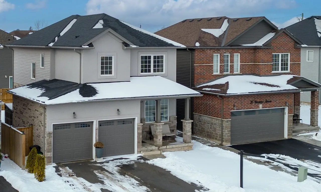 34 Woodbine Ave, Welland, ON L3B 0H5