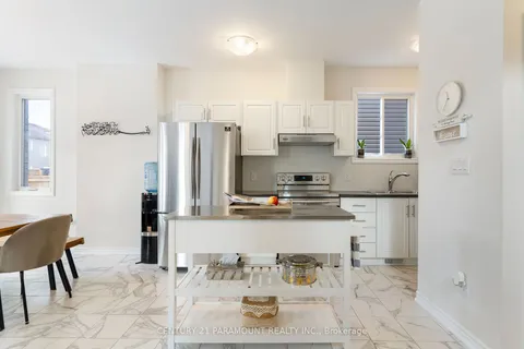 34 Woodbine Ave, Welland, ON L3B 0H5