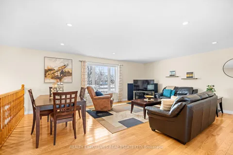 502 County Rd 21 Rd, Edwardsburgh/Cardinal, ON K0E 1X0