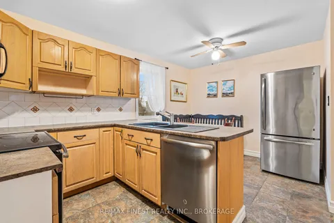 174 Indian Rd, Kingston, ON K7M 1T4