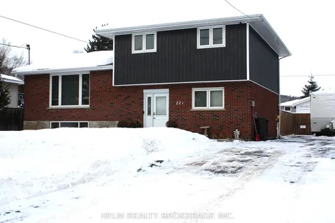 221 Eleventh Street, Mattawa, ON P0H 1V0