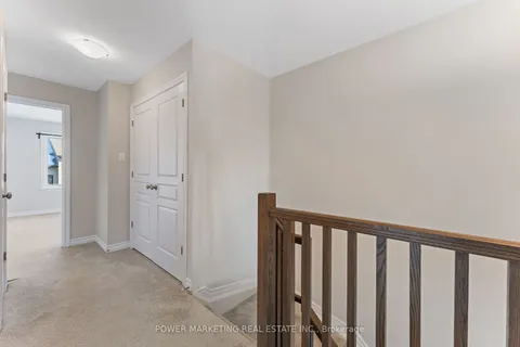 544 Triangle St, Kanata, ON K2V 0M5