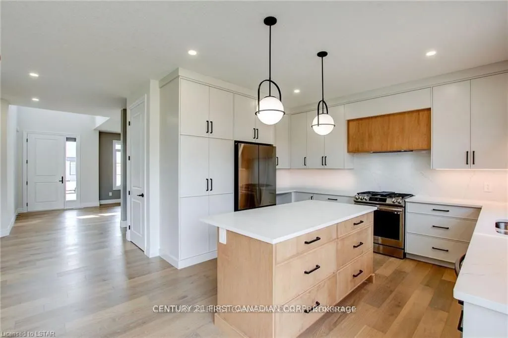 58 ASPEN Circle, Thames Centre, ON N0M 2P0