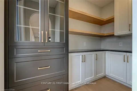 129 ASPEN Circle, Thames Centre, ON N0M 2P0