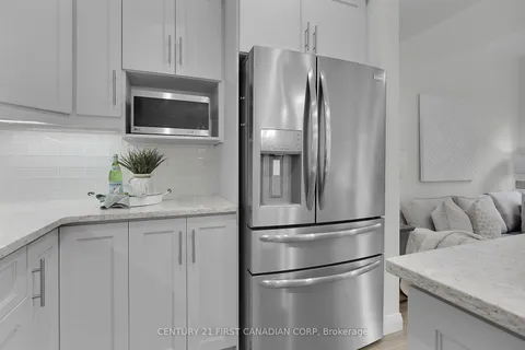 2040 Shore Rd, London, ON N6K 0G3