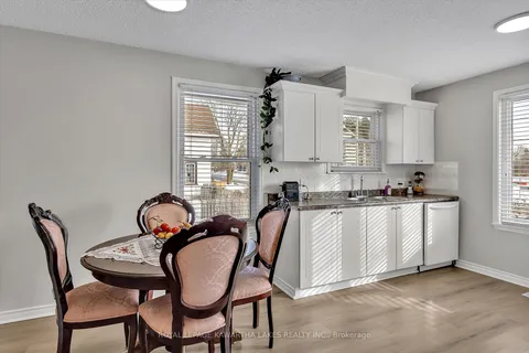 16 Mary St, Kawartha Lakes, ON K9V 2N4