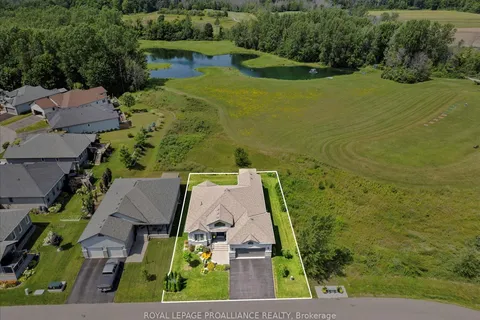 36 Dorchester Drive, Prince Edward County, ON K0K 3L0