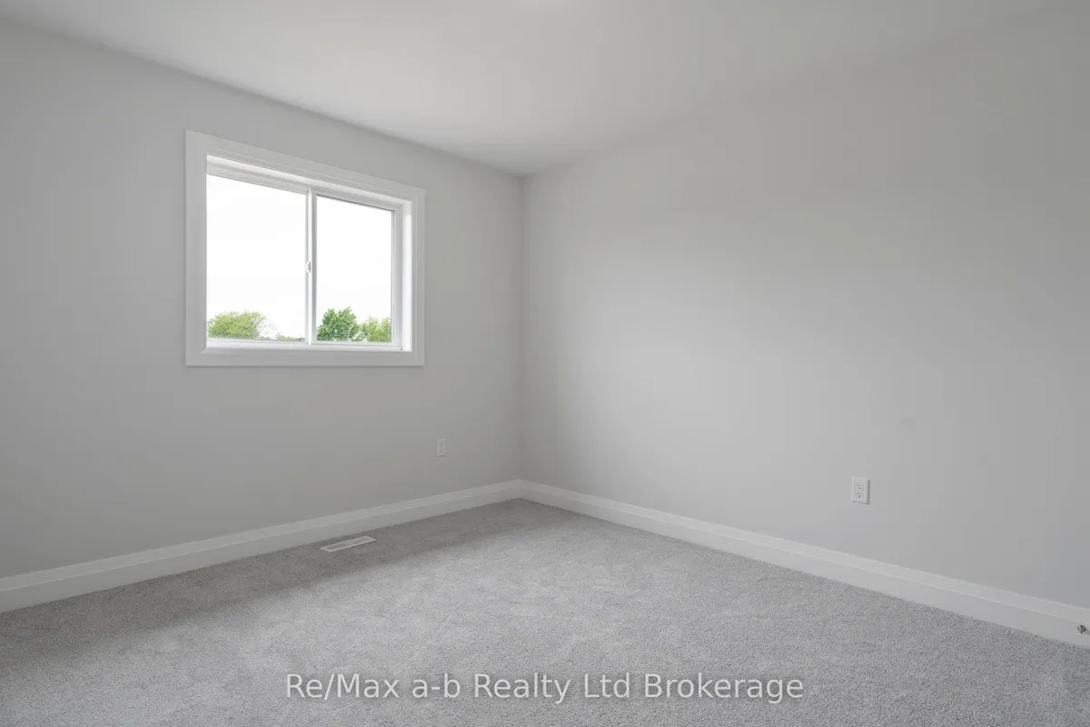 99 Cayley Street, Norwich, ON N0J 1P0