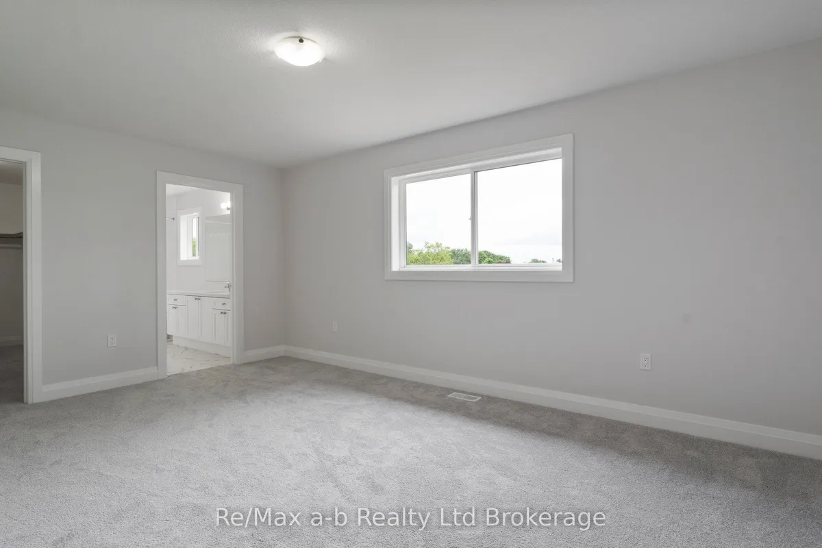 99 Cayley Street, Norwich, ON N0J 1P0