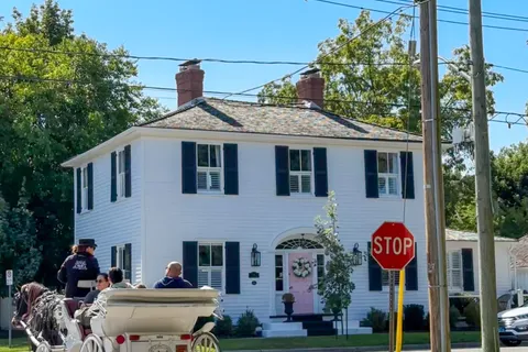 58 JOHNSON Street, Niagara-on-the-Lake, ON L0S 1J0