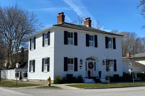58 JOHNSON Street, Niagara-on-the-Lake, ON L0S 1J0