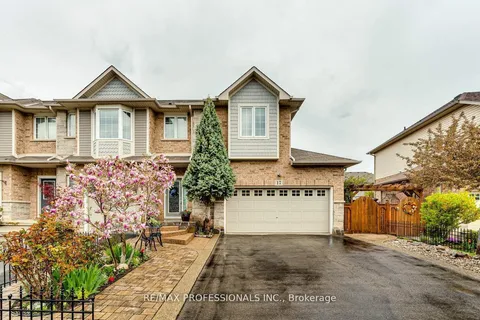 17 Palacebeach Tr, Hamilton, ON L8E 0B9