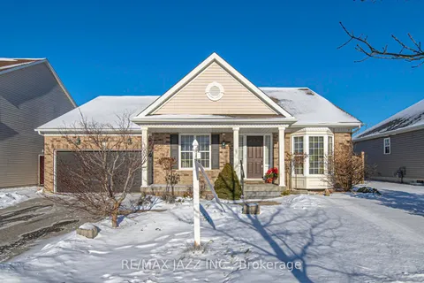 388 Lakeshore Rd, Port Hope, ON L1A 0A4