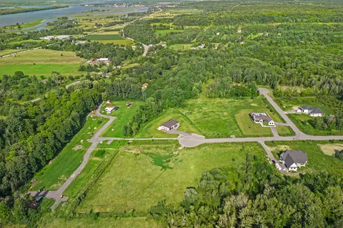 25 Nirmala Dr, Orleans - Cumberland and Area, ON K4C 1H9