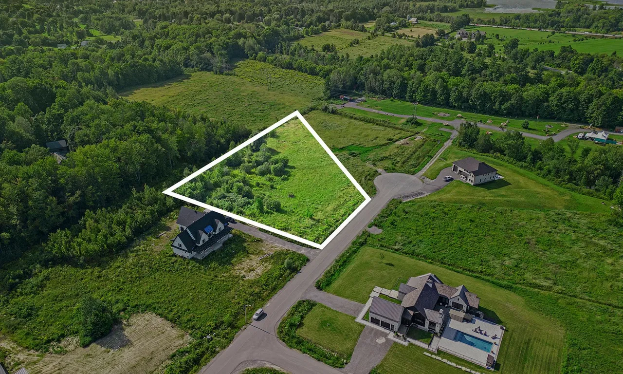 25 Nirmala Dr, Orleans - Cumberland and Area, ON K4C 1H9