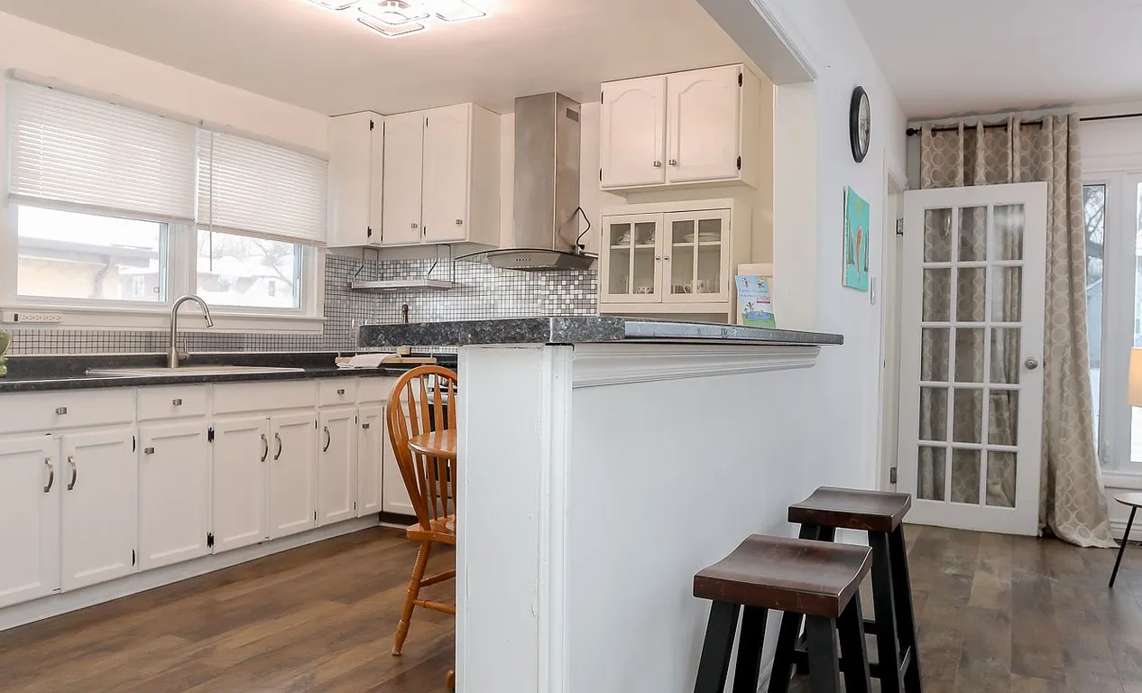 Detached interior view at 468 Salisbury St London