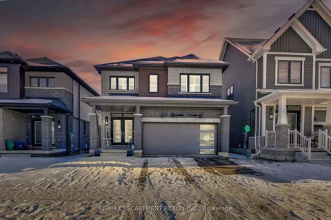 5 Mclaren Ave, Brantford, ON N3T 0S3