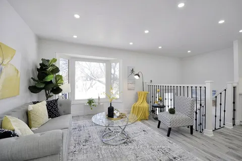 244 Northlake Dr, Waterloo, ON N2V 1A9
