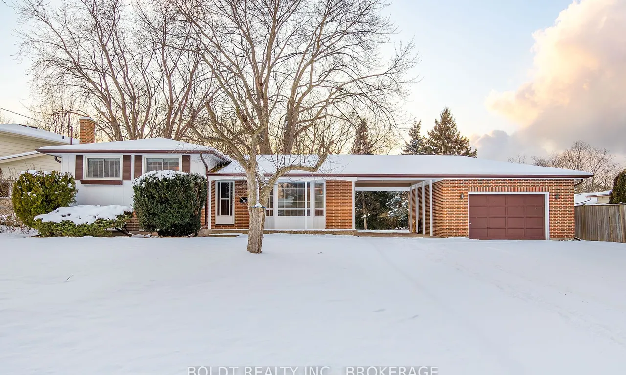 29 King's Grant Rd, St. Catharines, ON L2N 2S1