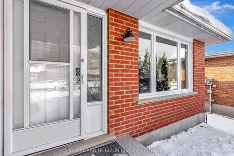 27 Erbsville Crt, Waterloo, ON N2J 3Z4