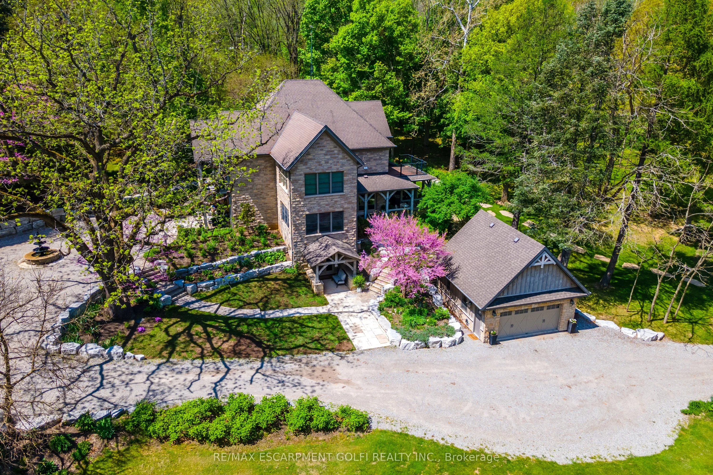 2165 Effingham Street, Pelham, ON L0S 1M0