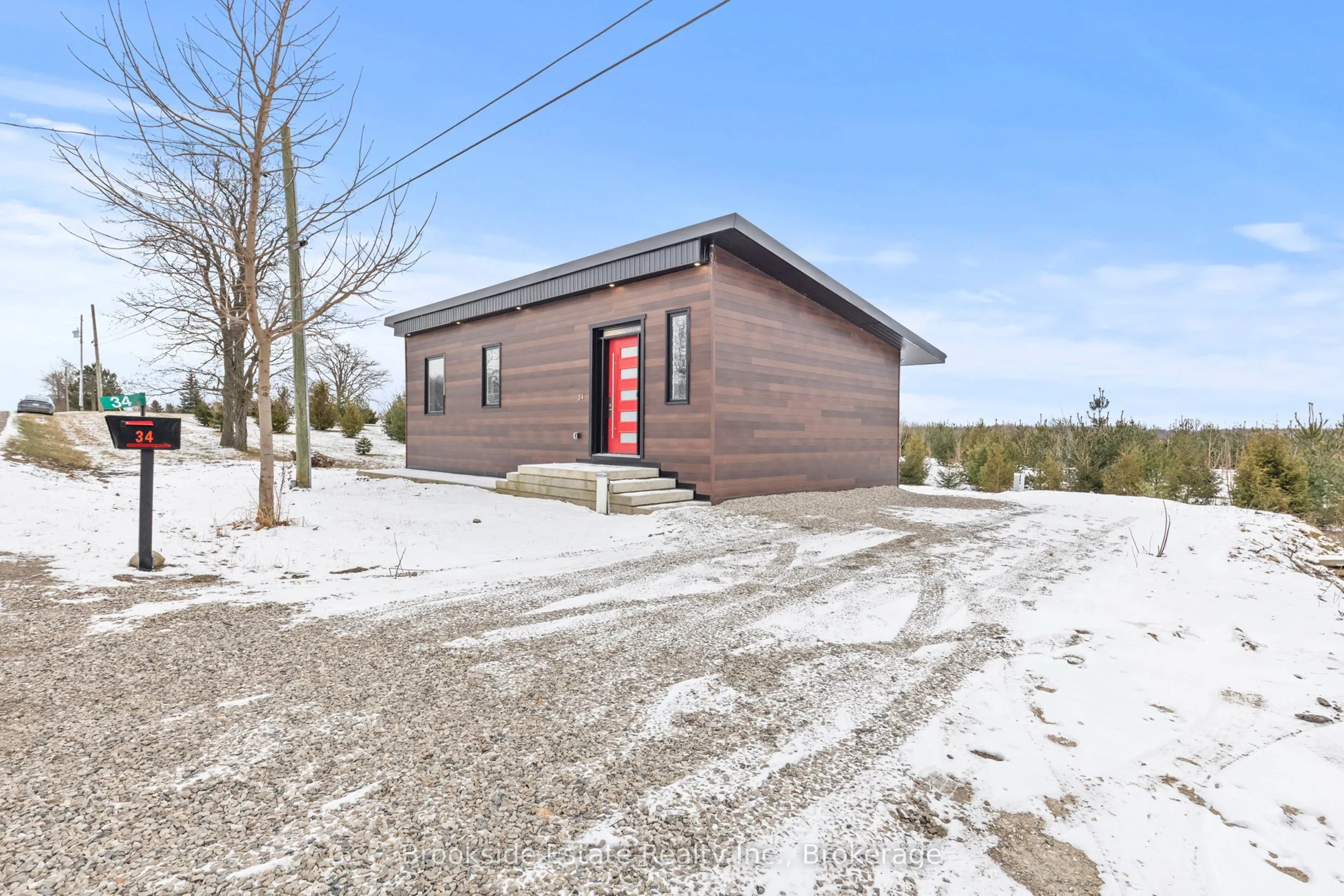 34 Indiana Road, Haldimand, ON N0A 1H0