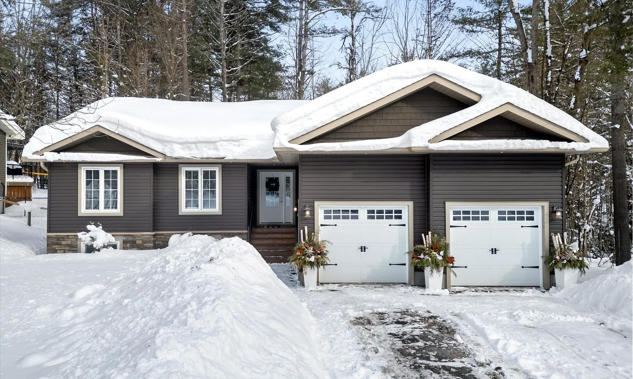 198 Vel-Dor Cres, Bracebridge, ON P1L 1J3