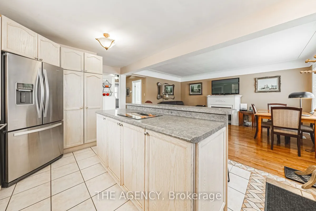 40 Wyngate Avenue, Hamilton, ON L8G 1T2