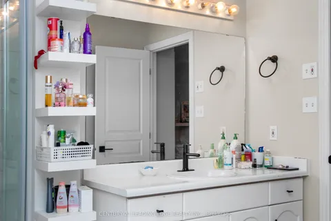 71 Cobblestone Drive, Brant, ON N3L 4G3